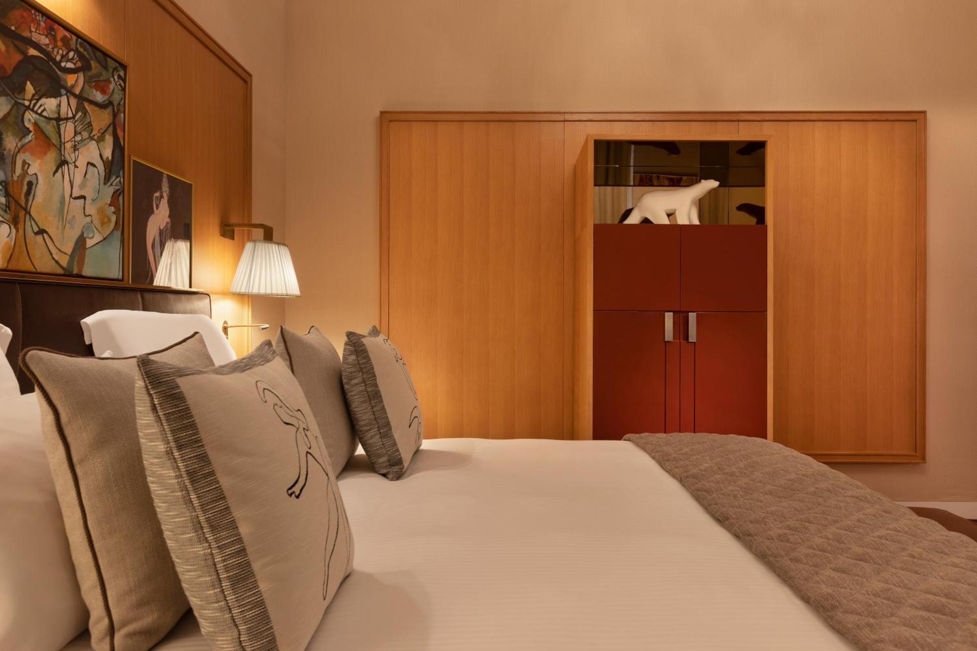 Deluxe Double Room,1413955781:JPEG